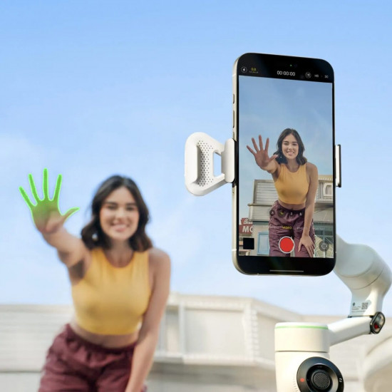 Insta360 Flow 2 Pro AI Tracker - Built-in Spotlight