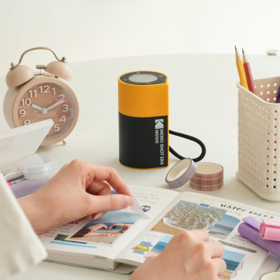 Kodak Memo Shot ERA -  2-in-1 Instant Camera and Photo label Printer + one Roll, Yellow